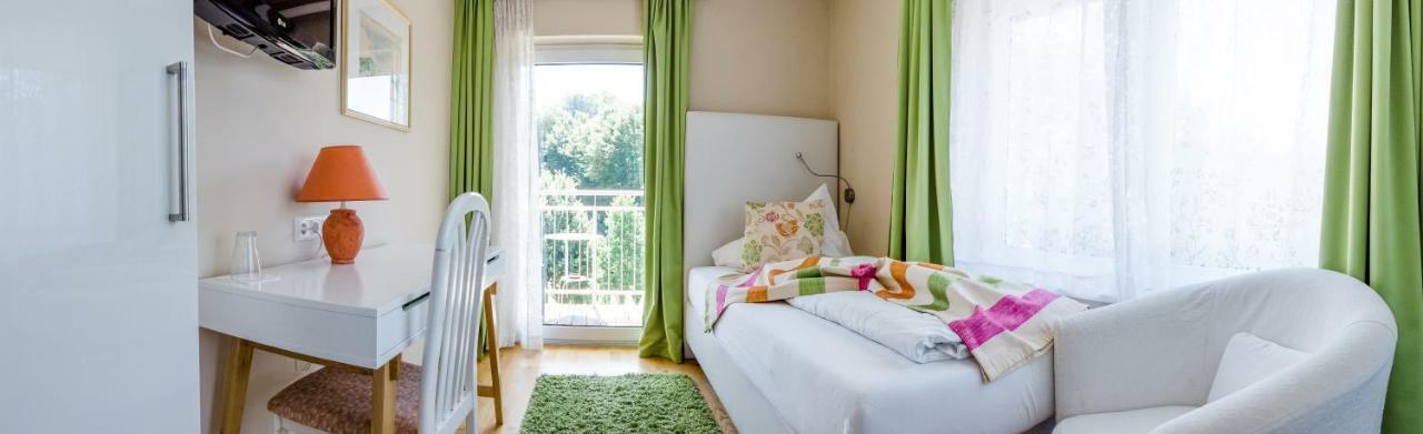 Hotel St. Hubertushof Bad Gleichenberg Buitenkant foto