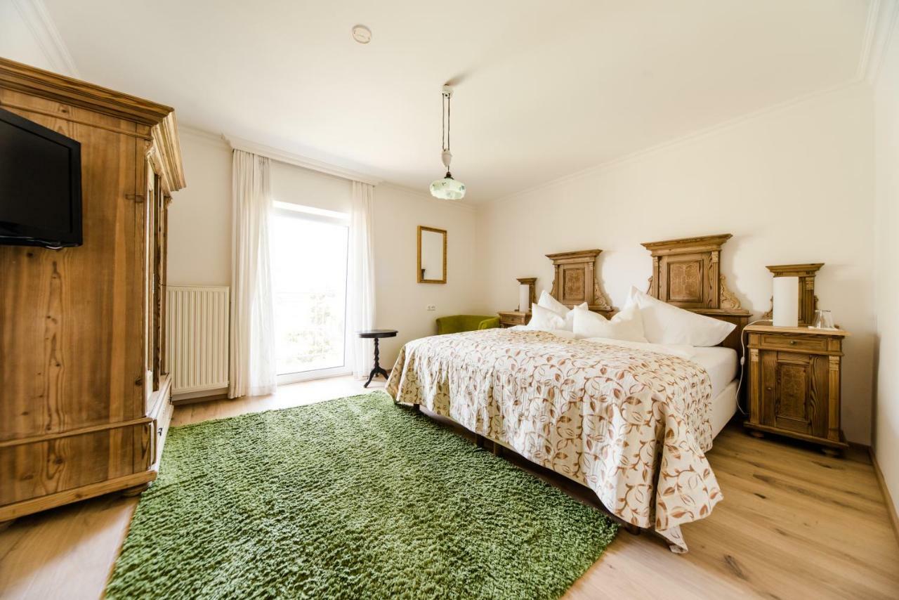 Hotel St. Hubertushof Bad Gleichenberg Buitenkant foto